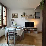 Dove Nest 아파트 퓌작