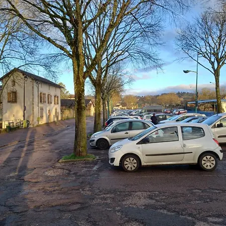 Dove Nest Figeac